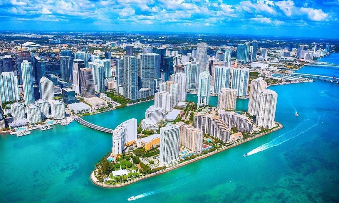 ISLAS TURCAS Y CAICOS CON MIAMI