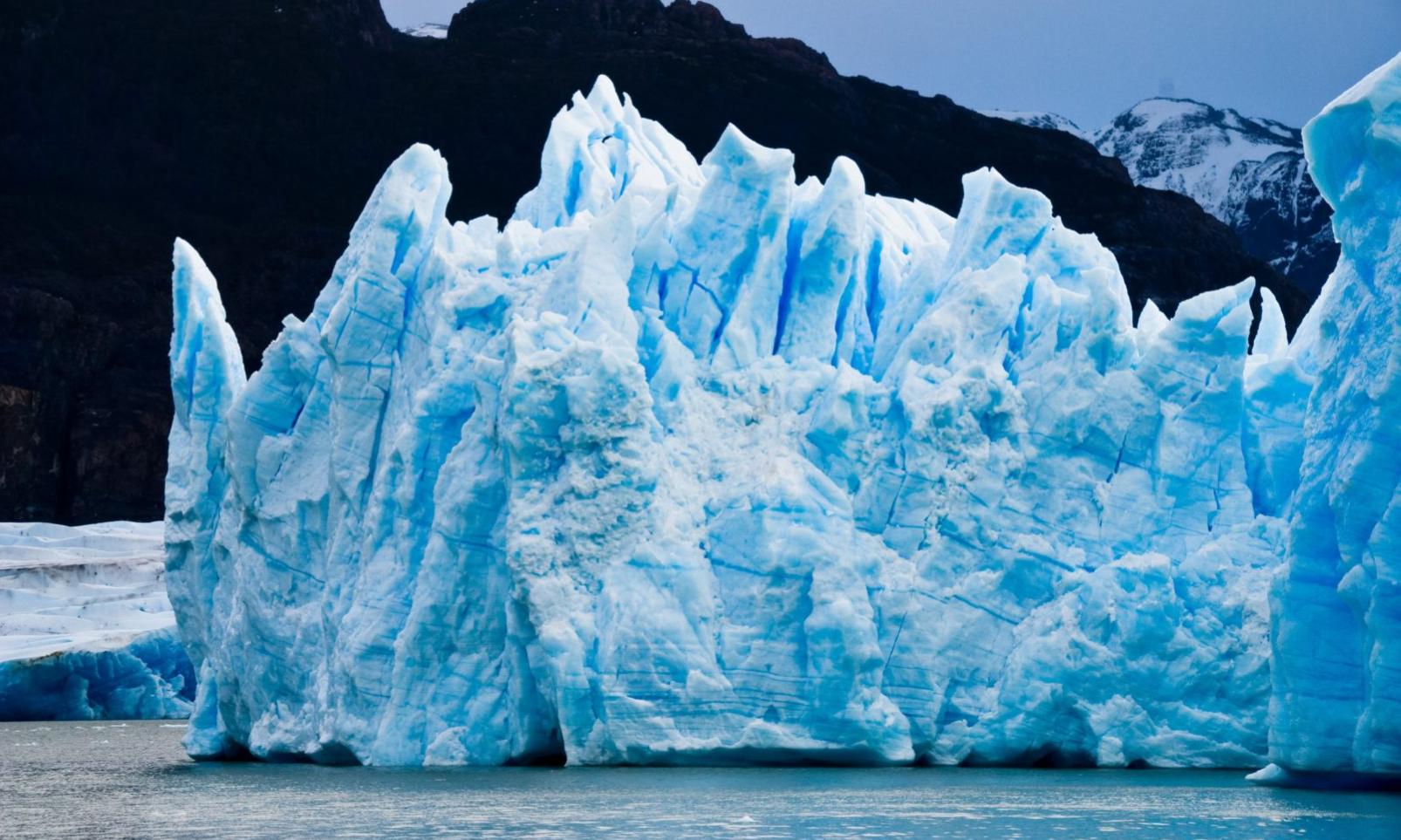 CRUCERO POR FIORDOS Y GLACIARES CHILENOS